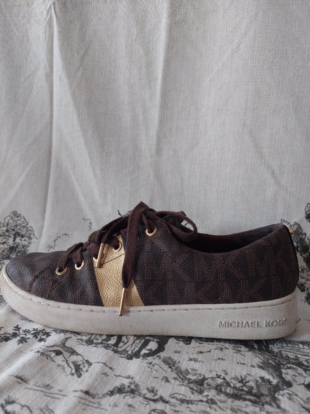 Michael Kors Women's US 8.5 Keaton Lace-Up Sneakers Tennis Brown Monogram
